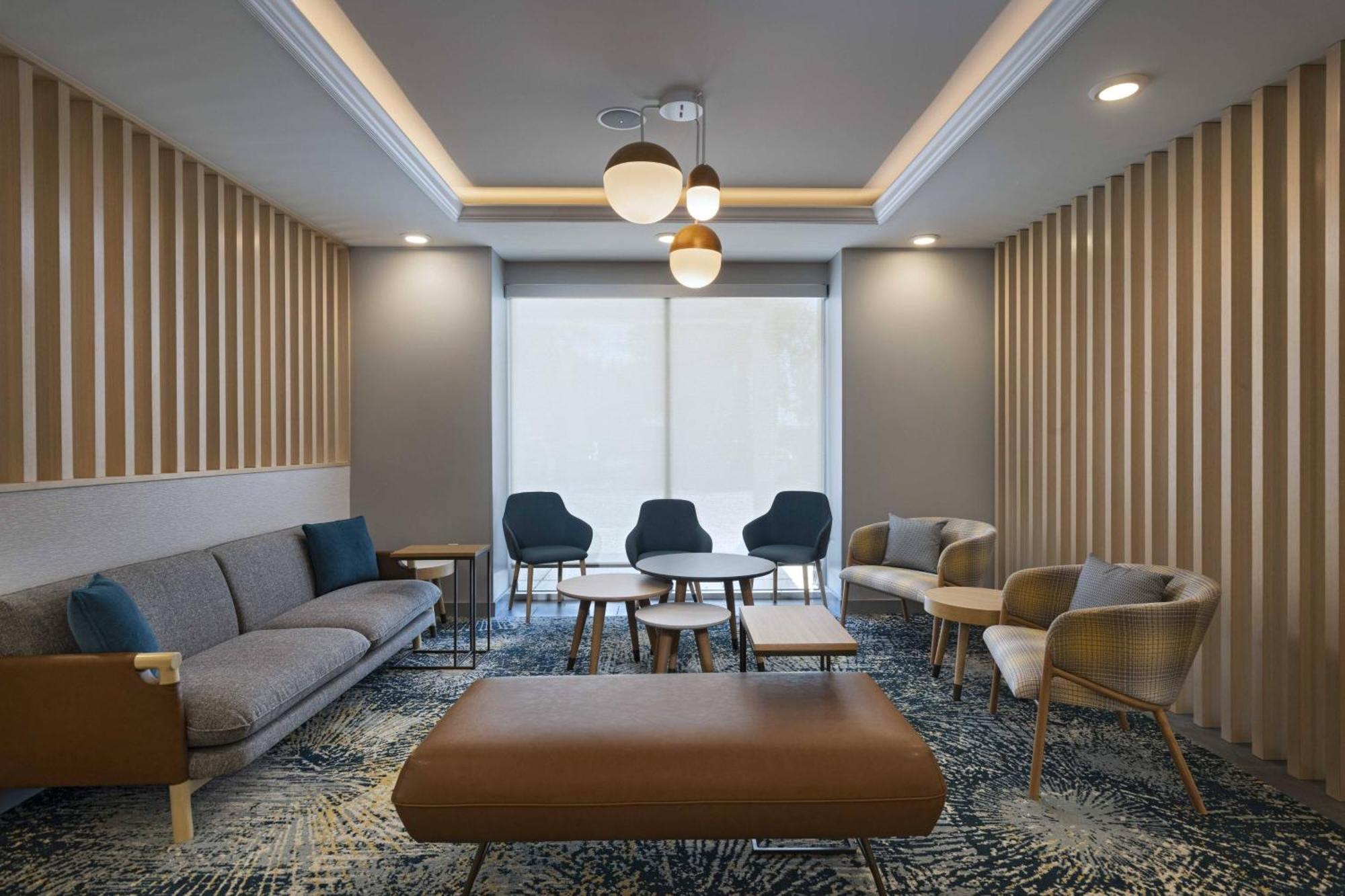 Towneplace Suites By Marriott Brentwood Εξωτερικό φωτογραφία